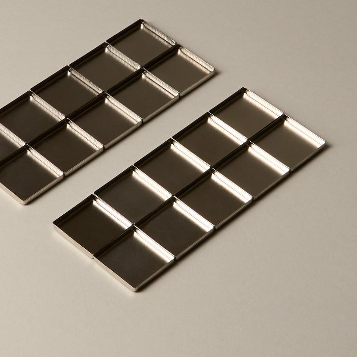 The Kitpak Medium Pans Set of 20