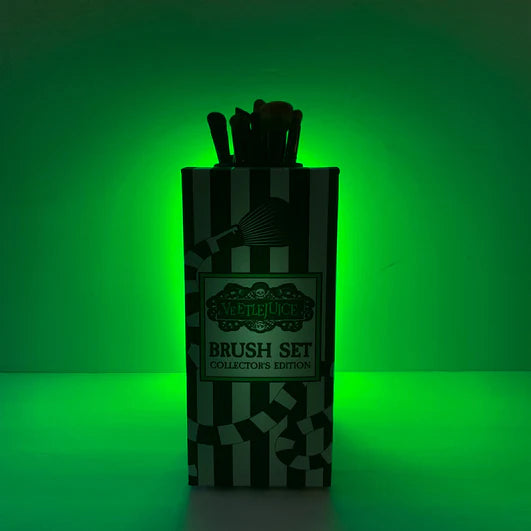 Ve's Favorite Brushes Veetlejuice Collector's Box Brush Set
