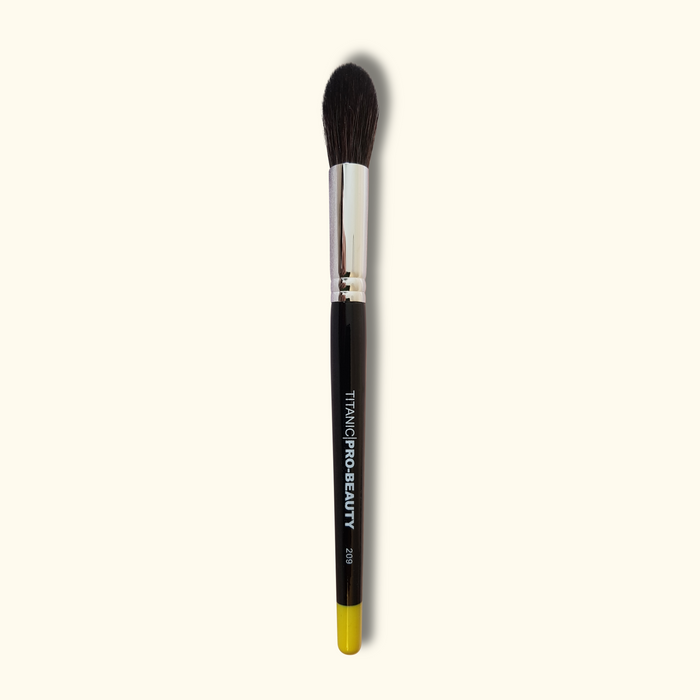 TITANIC FX Pro-Beauty Brush #209 Tapered Contour