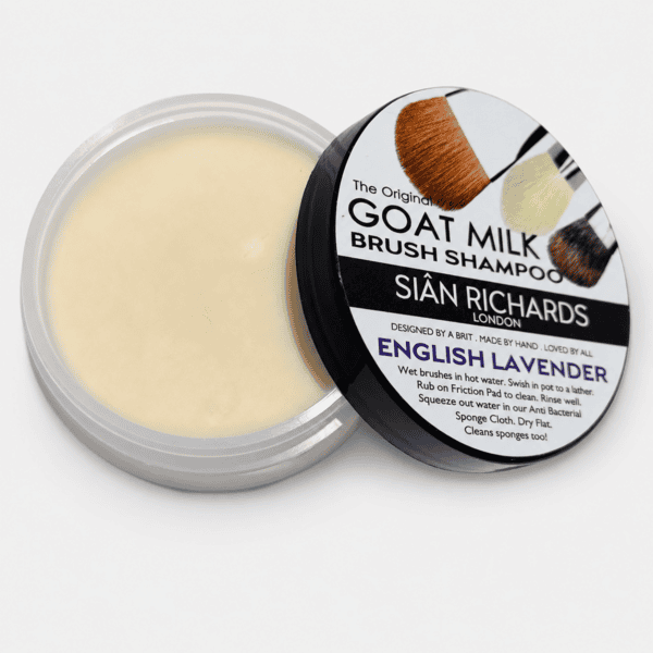 Sian Richards Goat Milk Brush Shampoo