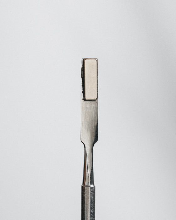 AKC - 2N1 MAGNETIC SPATULA