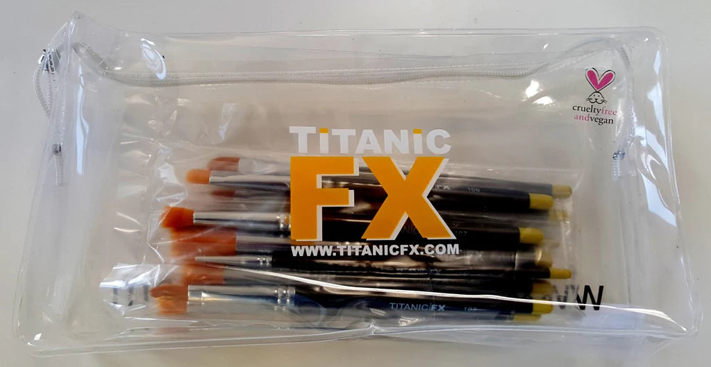 TITANIC FX Water-Resistant Artist Pouch